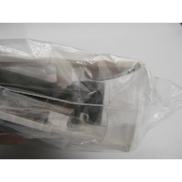 NEW Professional Magnetic Eye Lashes Style L02 No Glue Needed Natural New in Pkg - Picture 7 of 9